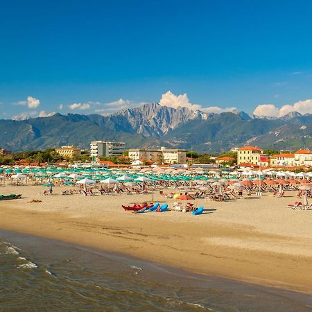 Il Gladiolo - Focette 100Mt From Sea - Happy Rentals Marina di Pietrasanta Exterior photo
